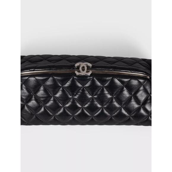 Chanel Mademoiselle Black Calfskin Coco Mark Clutch Bag - Picture 5 of 7